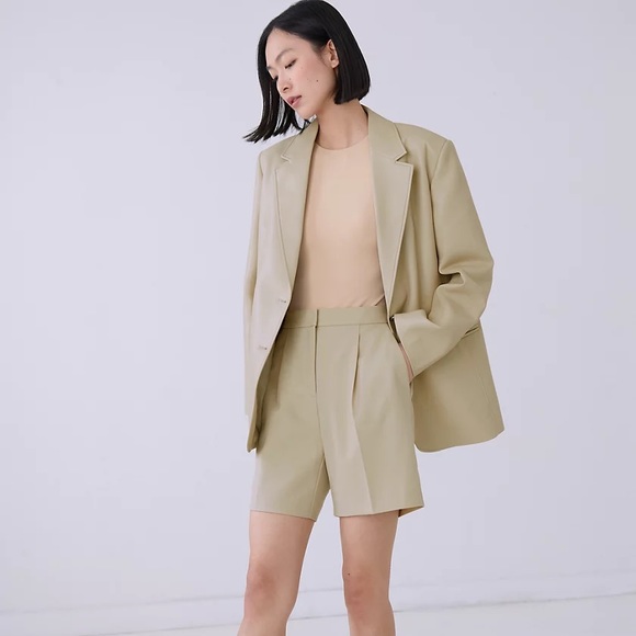 Babaton Smith Blazer in Sand White - Picture 7 of 9